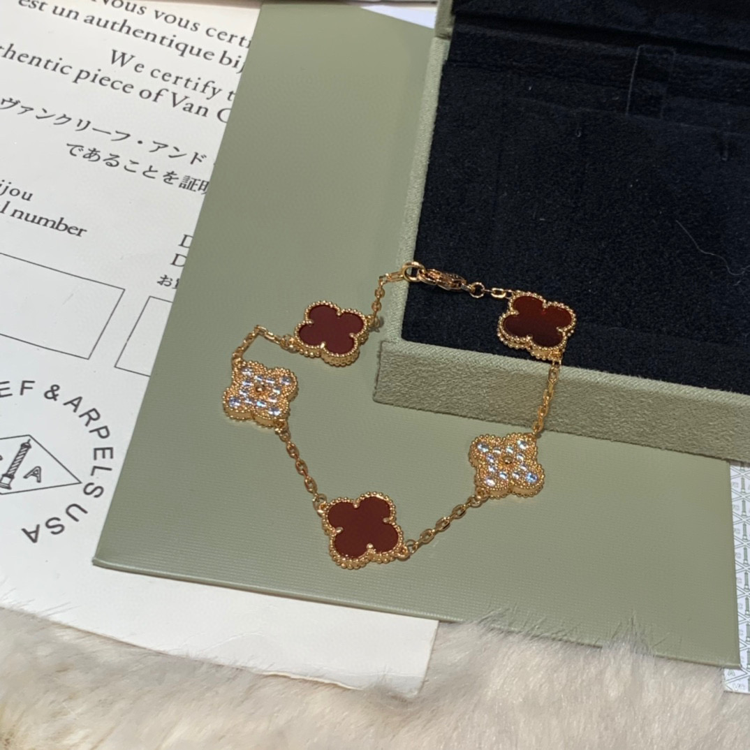 Van Cleef $44 code：13883 gallery