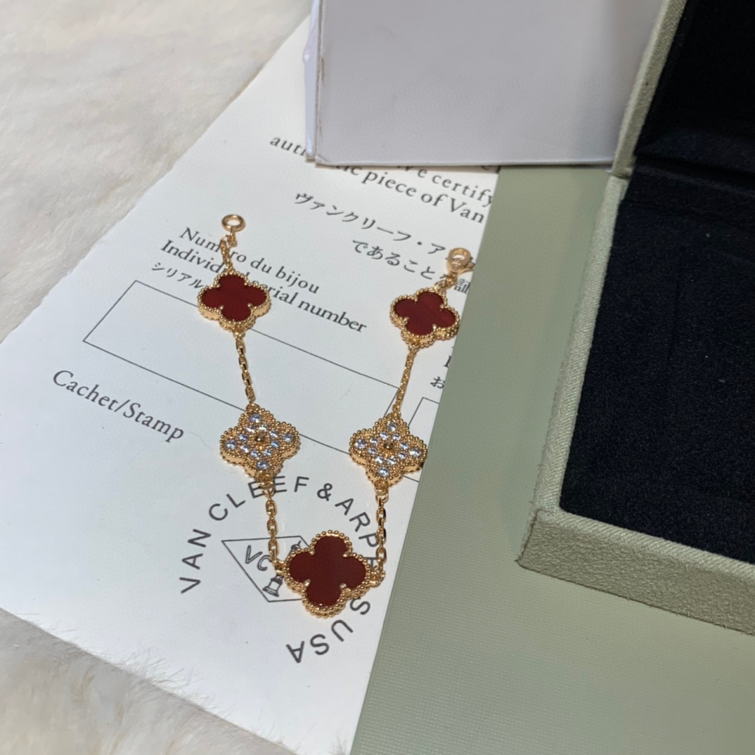 Van Cleef $44 code：13883 gallery