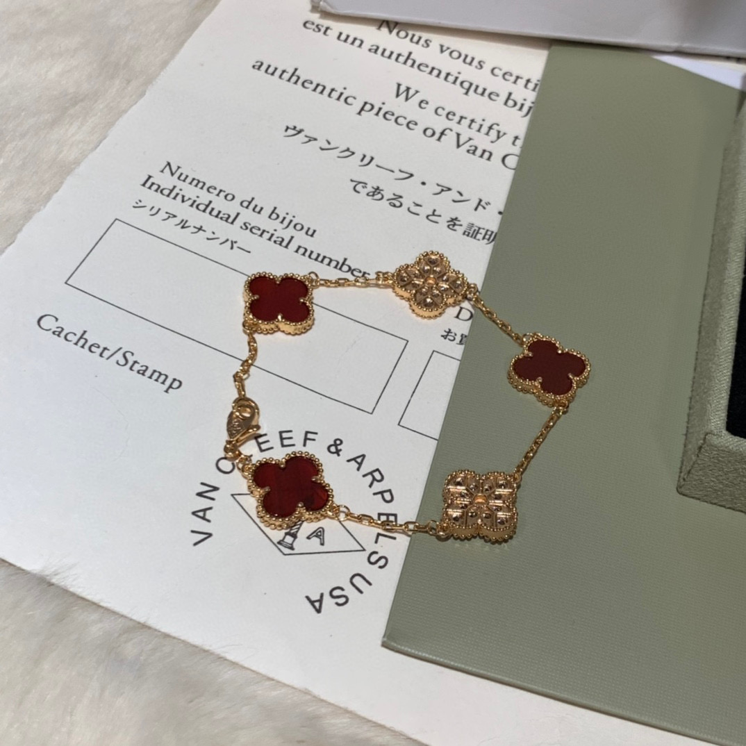 Van Cleef $44 code：13883 gallery