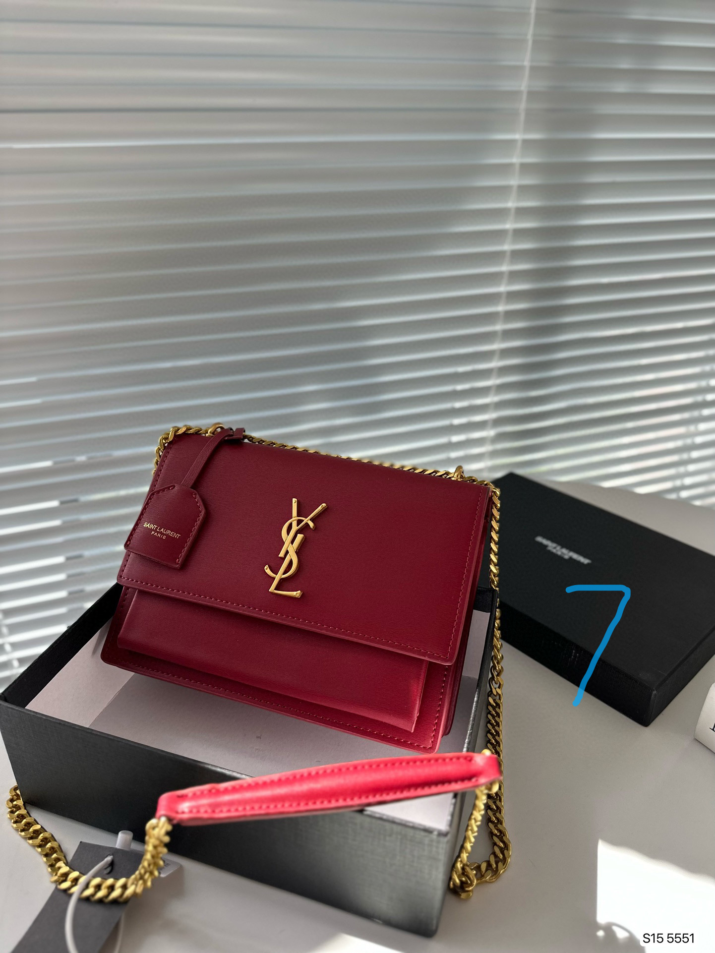 YSL YSL counter the same58$ code:12017 gallery