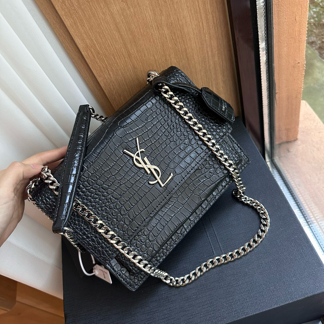 YSL sunset chain bag. Smooth leather with fine grain55$  code:7014 gallery