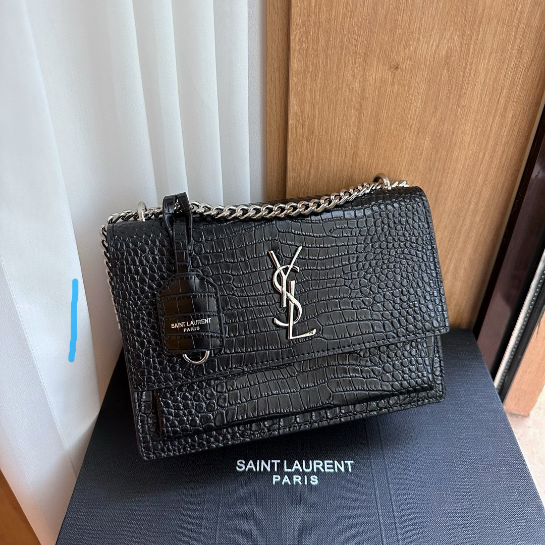 YSL sunset chain bag. Smooth leather with fine grain55$  code:7014 gallery