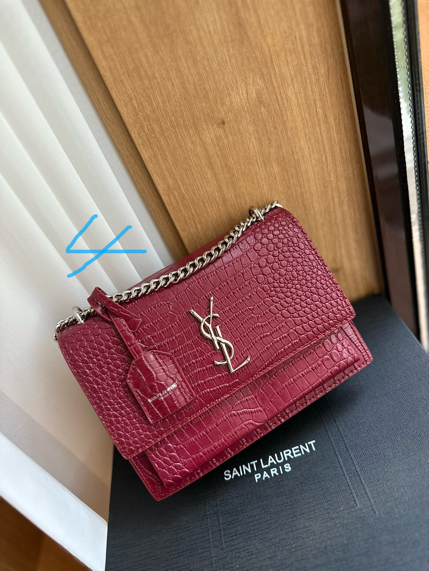 YSL sunset chain bag. Smooth leather with fine grain55$  code:7014 gallery