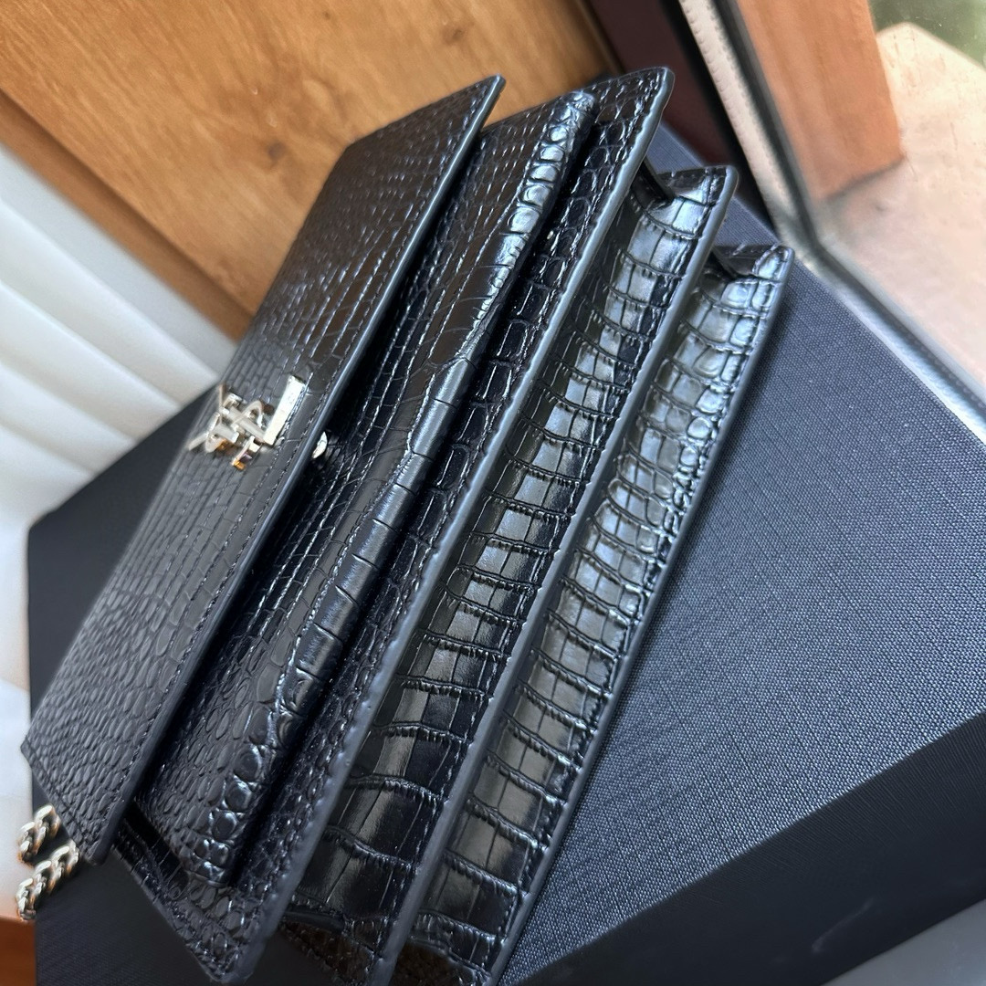 YSL sunset chain bag. Smooth leather with fine grain55$  code:7014 gallery