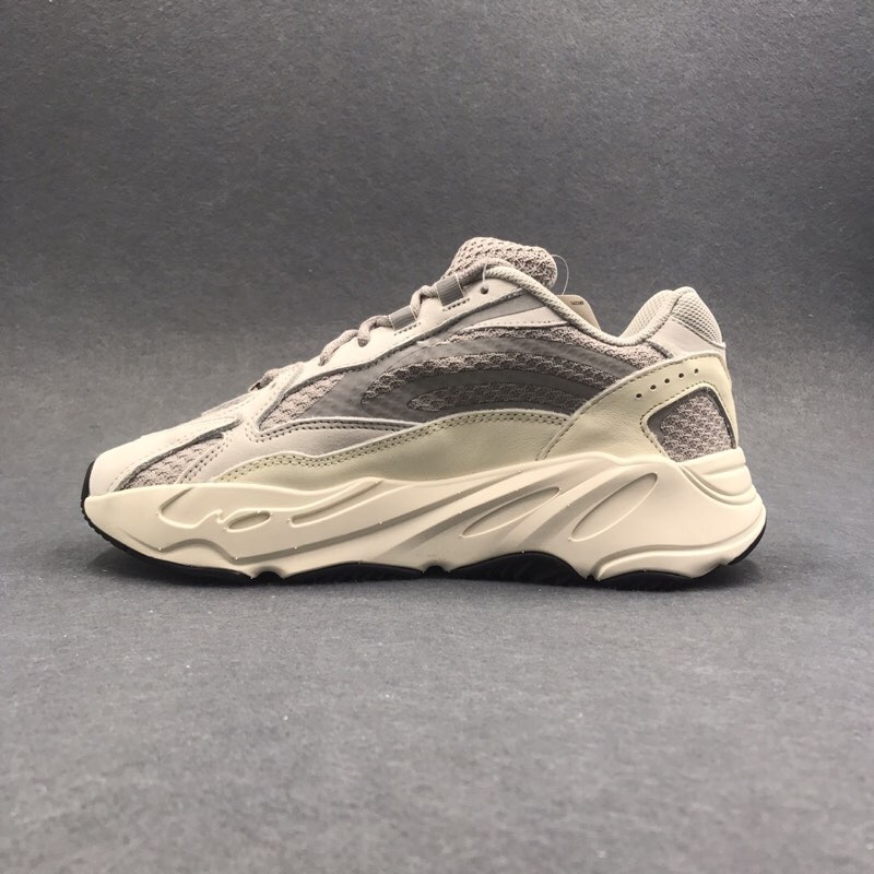 Yeezy $102 Code 3877 gallery