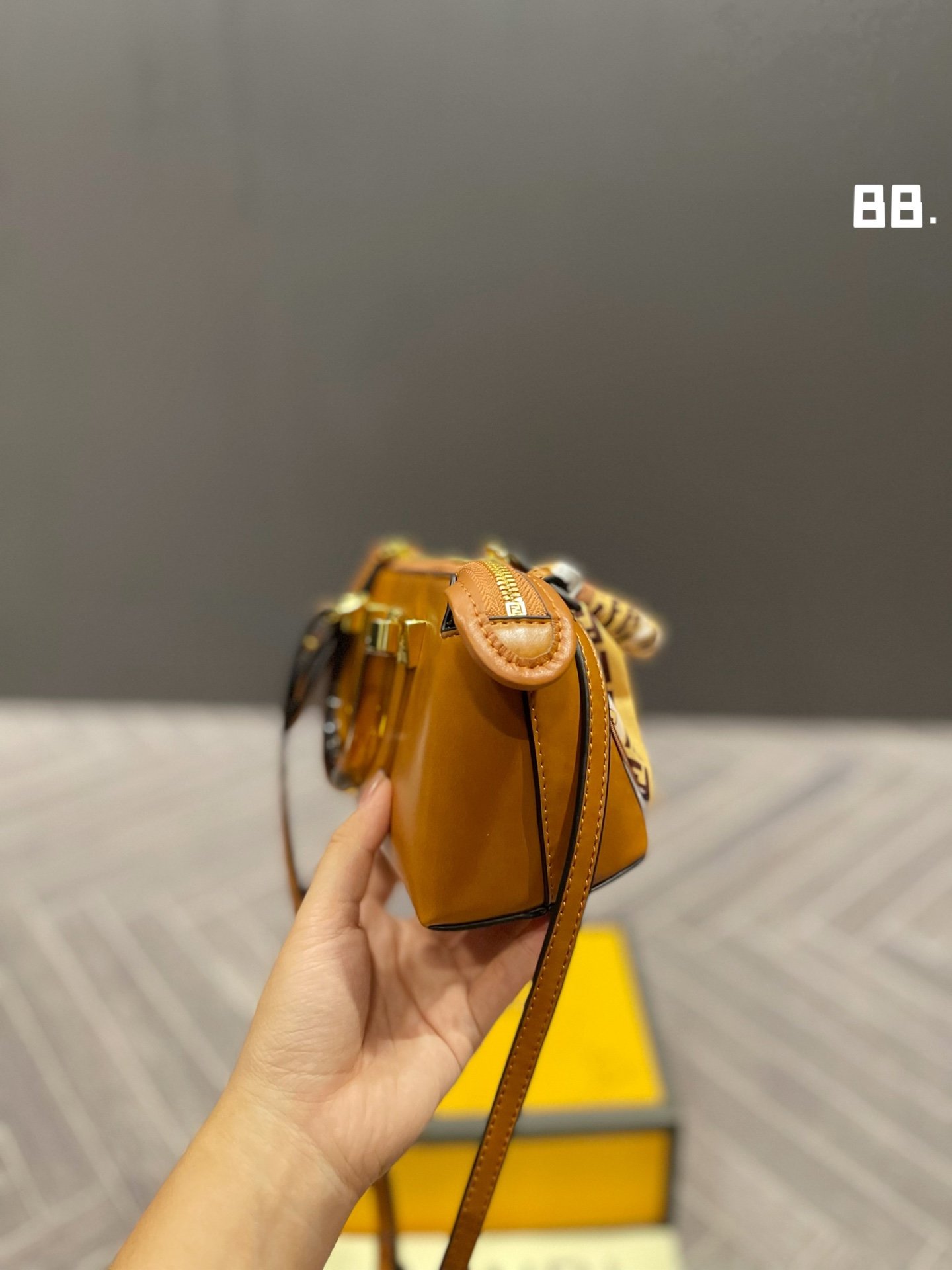 fendi $68 code：13841 gallery