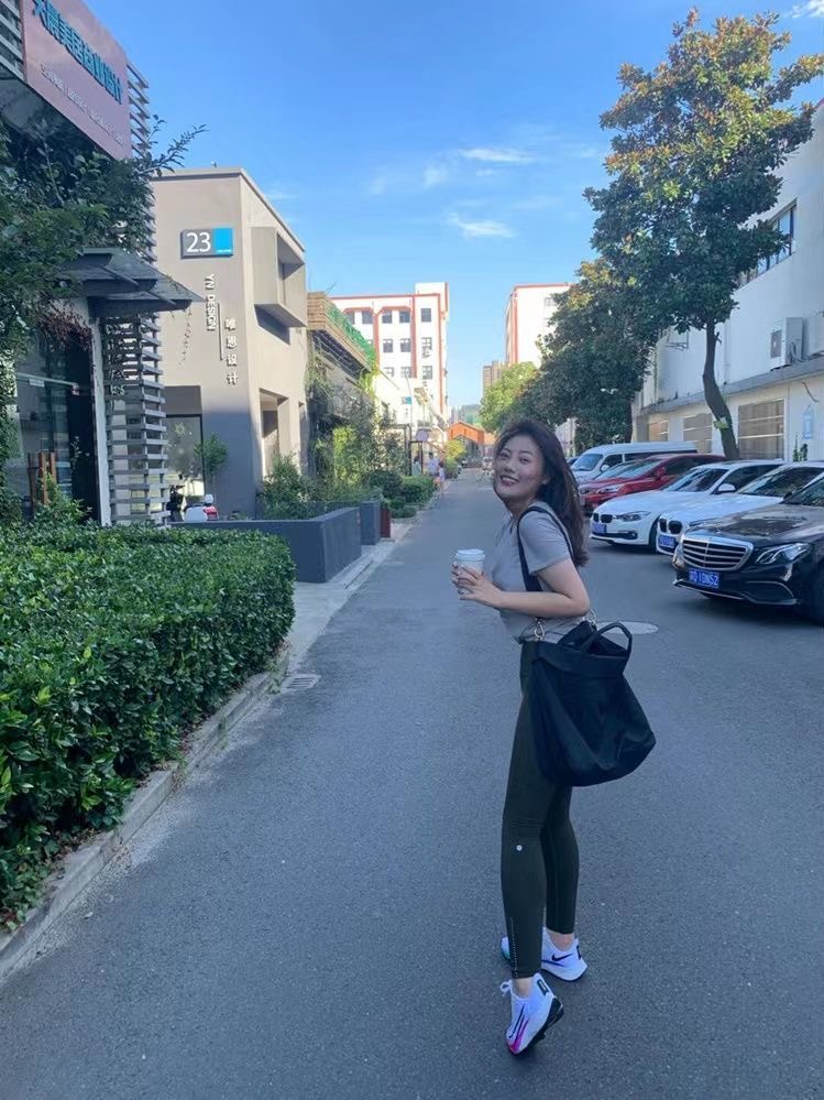 lululemon $28 CODE：14335 gallery