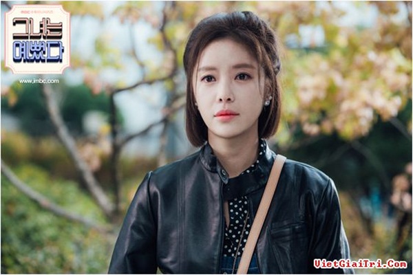 she-was-pretty-hwang-jung-eum-sup-xuong-khoc-nuc-no-o-san-bay-b60d4b