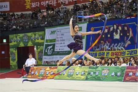 aoa-chanmi-rhythmic-gymnastics