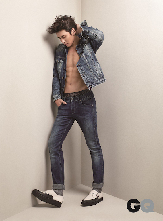 Ji Chang Wook quyến rũ trong bộ ảnh quảng bá cho thương hiệu Calvin Klein trên tạp chí GQ Hàn Quốc