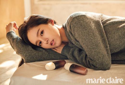 Tạp chí Marie Claire đánh dấu sự trở lại của nữ diễn viên Han Ga In.