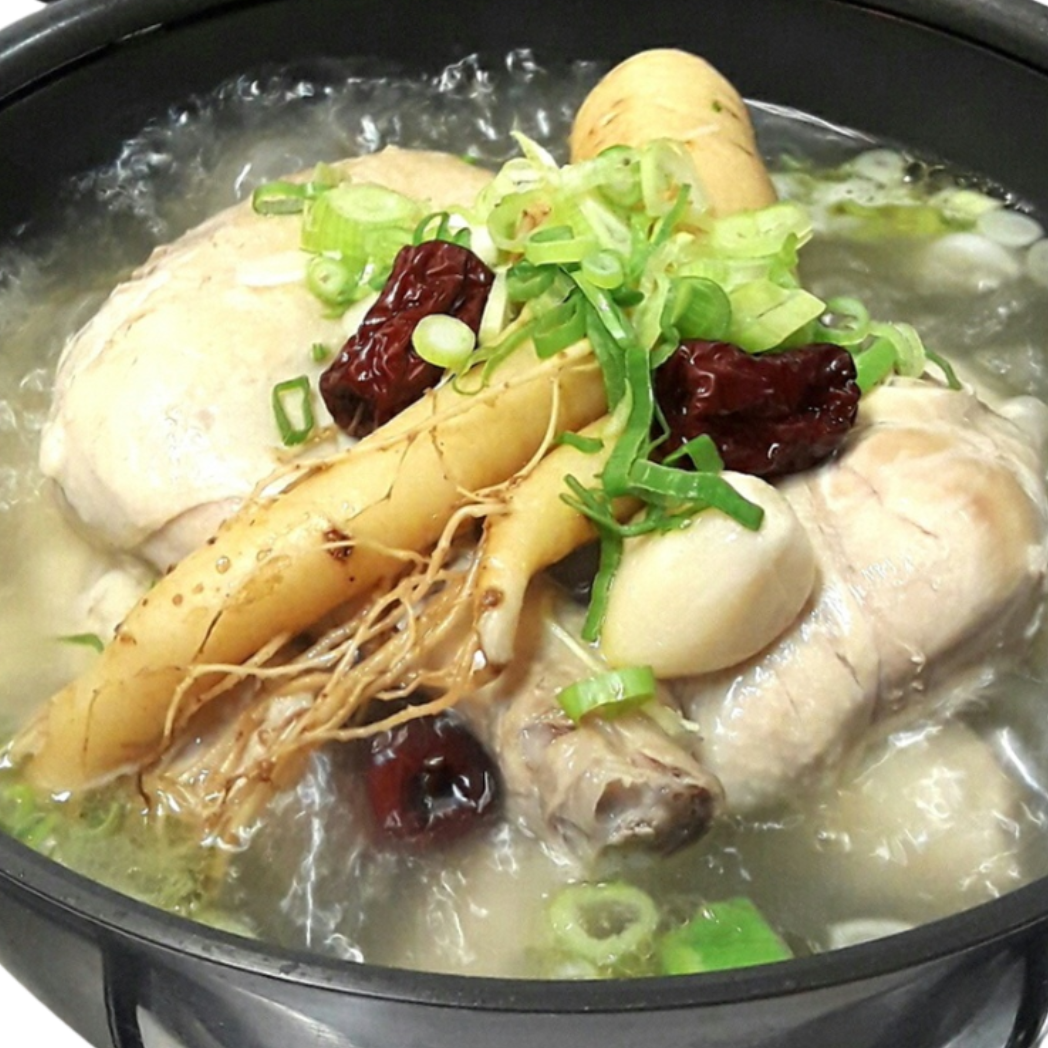 닭백숙 (Ginseng stewed chicken soup, Canh Gà hầm sâm)