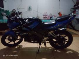 Di jual motor honda cbr old th 2008 warna biru