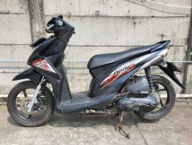 Honda Beat FI tahun 2015