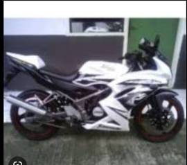 Dijual motor Kawasaki ninja RR 150cc tahun 2012