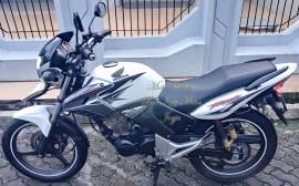 HONDA TIGER REVO PUTIH (ALBINO) 2012 PLAT AB KOTA 