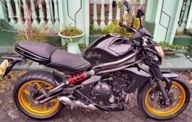 KAWASAKI ER6N HITAM 2011 / 2012 PLAT L SURABAYA