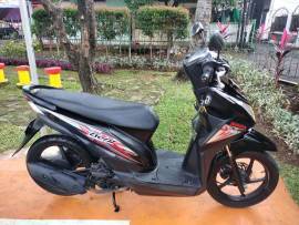 HONDA BEAT FI ESP ISS 2015 pajak panjang/B.dki