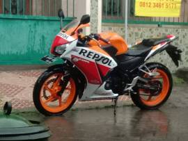 Dijual Honda cbr Repsol tahun 2015