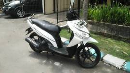 Jual Honda Vario CW Putih 2009