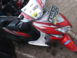 2010 Vario 110 CW Merah Metalik