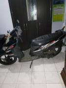 Vario 110 warna hitam