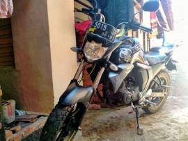 Jual motor yamaha byson fi 2016