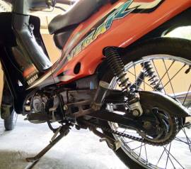 Jual Motor Bekas Yamaha VEGA R 2005 Orange Hitam L