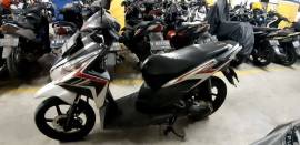 Jual cepat honda vario techno 2011 putih