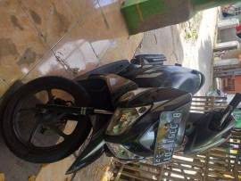 Dijual vario 110 cc karbu 2011