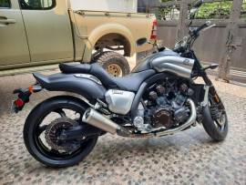 YAMAHA VMAX 2013 ( 1.700 CC - ORIGINAL )