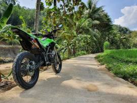 Kawasaki KLX D-tracker kondisi mulus