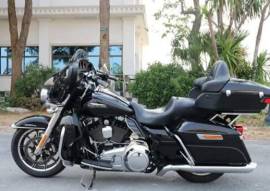 Harley Davidson Ultra Limited Hitam thn 2010