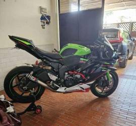 Kawasaki ZX6R 636 cc 2022 plat L odo 2000 Km