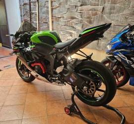 Kawasaki ZX6R 636 cc 2022 plat L odo 2000 Km