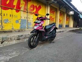 Honda Vario Tahun 2012 Warna Merah