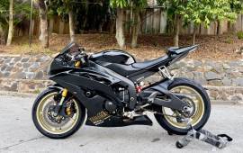 Yamaha R6 Tahun 2008