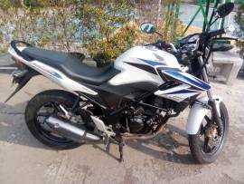 Motor Honda CB 150 R 2014 Biru Putih