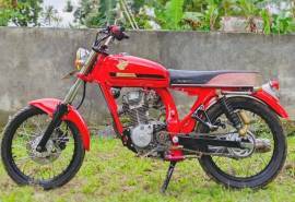 GL 125 (CB100) Tahun 79