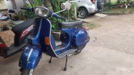 Vespa PX Tahun 82