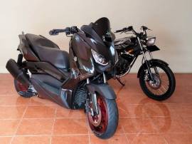 YAMAHA X-MAX th 2019 HITAM Km 1rb an