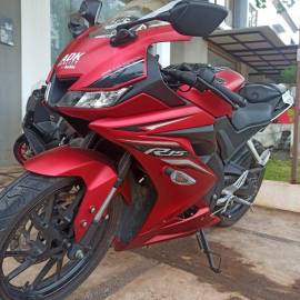 R15 V3 2017 Merah Low KM