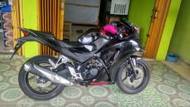 Dijual cepat Honda CBR 150R thn.2015 Masih MULUS &