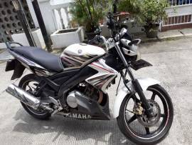 Dijual Motor Vixion Injection thn 2011 Putih