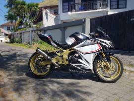 CBR 250RR 2017 (BONUS AKSESORIS) BU!!!!!!