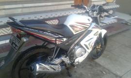 JUAL CEPAT!! VIXION MULUS 2012 PUTIH