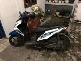 Jual Motor : Honda Beat A/T 2015 (Biru Putih)