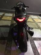 Dijual Motor Yamaha R25 tahun 2014 warna hitam 