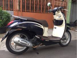 Honda Scoopy 2016