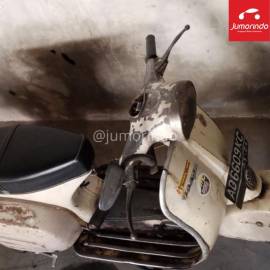 Dijual Motor Vespa Bajaj Deluxe Tahun 1980